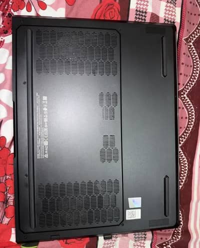 Lenovo Legion Pro 7 16IAX10H Core U9 275HX RTX 5090  64GB RAM 2TB