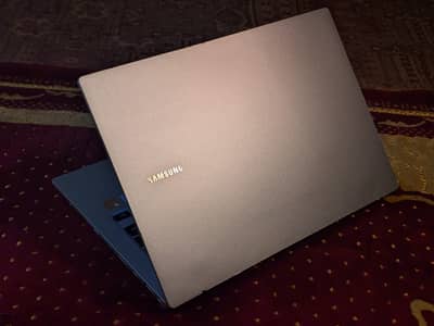 Windows 11 Laptop | Snapdragon 8cx Gen 2 | 8GB RAM | 256GB SSD