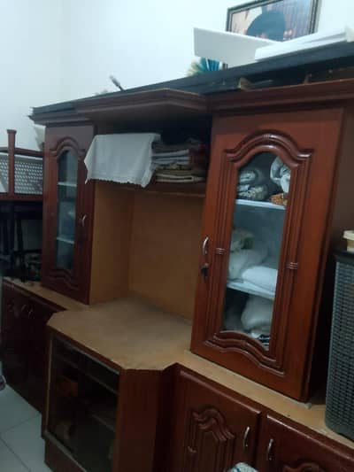 showcase with cabniets