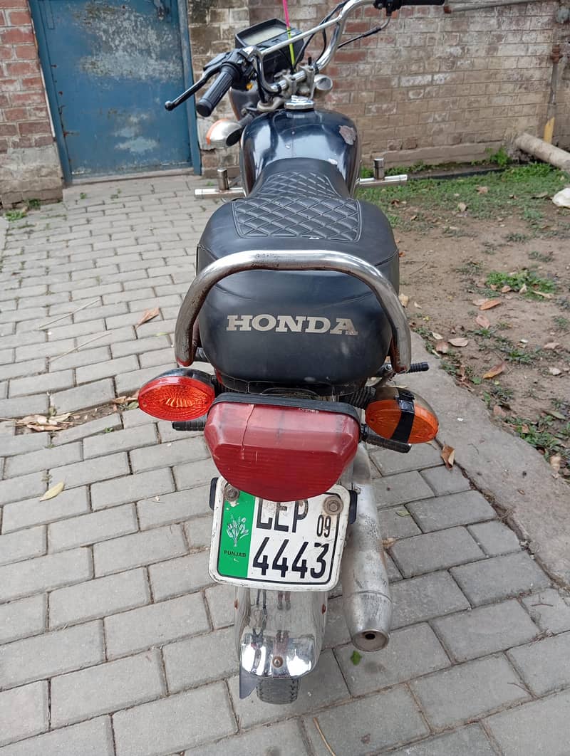 ہونڈا سی ڈی 70 2