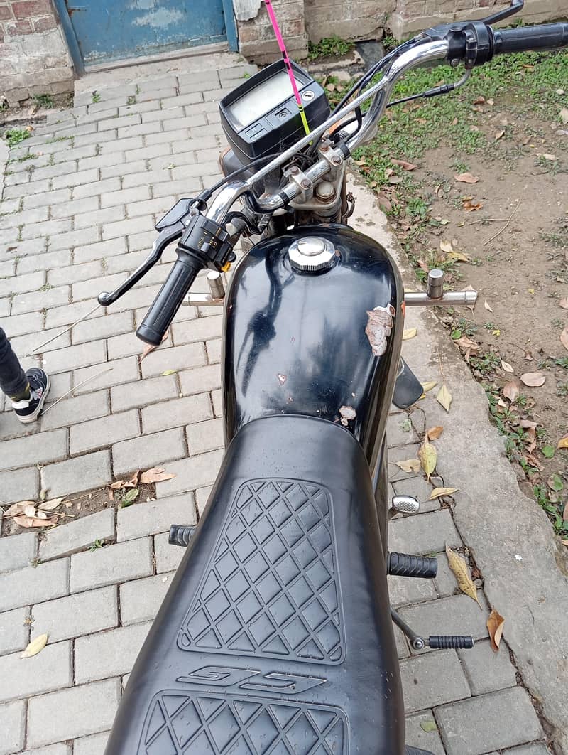 ہونڈا سی ڈی 70 4