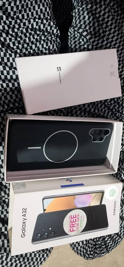 Samsung Galaxy A32 Official PTA BOX Memory: 6GB RAM / 128GB