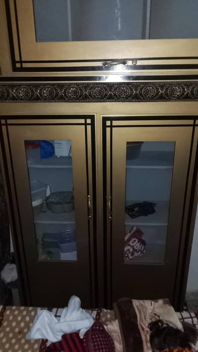 bilkul new hai bed said table 3 door bartan wali almari or New matras