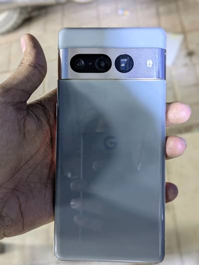Google pixel 7 pro personal use phone with minor dot