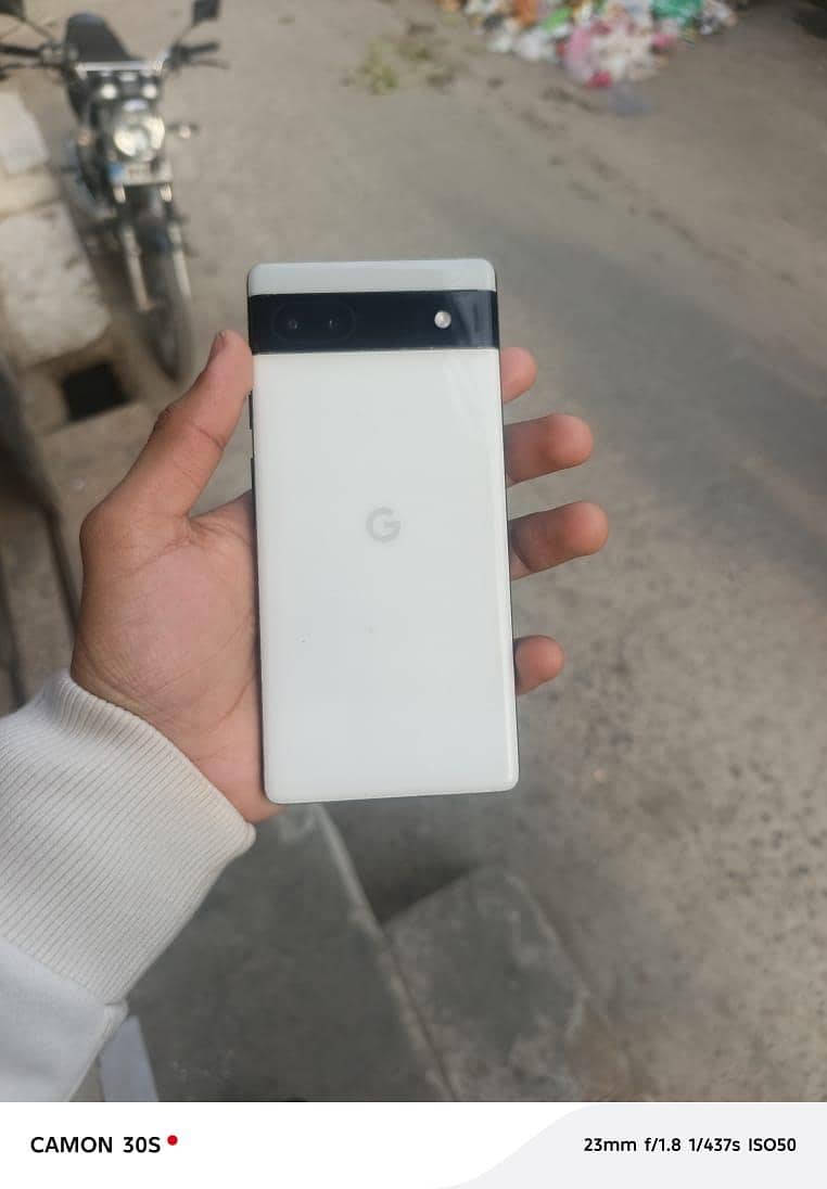 Google pixel 6A 5