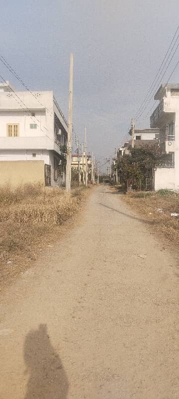 5marla Plot With Ideal Access 5