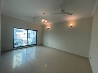 Gulberg Residencia Lower Portion Sized 7 Marla Is Available For Rent