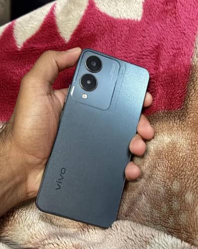 Vivo Y17s  4+4 /128