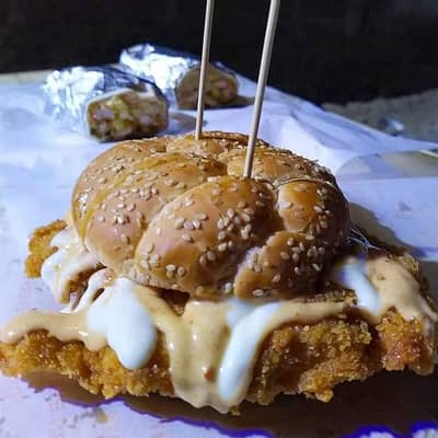 CHEF availbel  experince 22 years