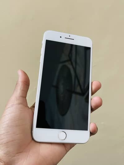 Silver Iphone 7+