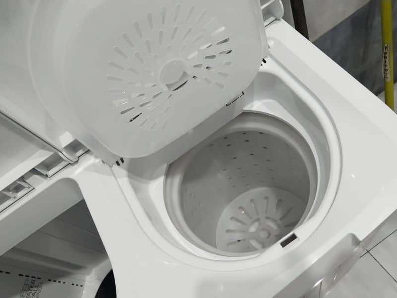 Dawlance DW 6550 W 6