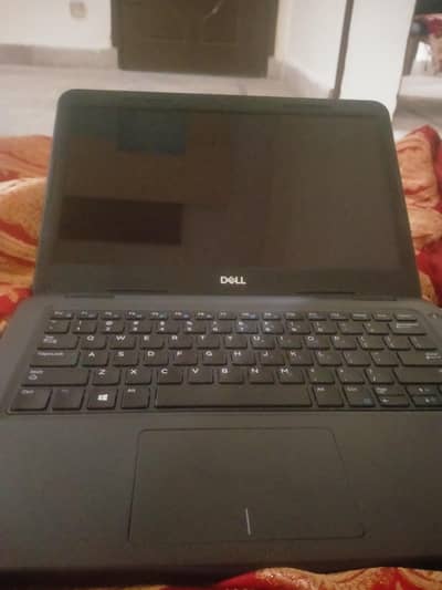 laptop Dell SSD 8/150 corei5 8th generation