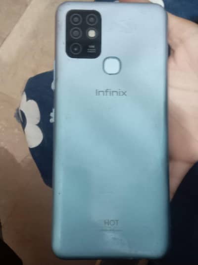 INFINIX HOT 10