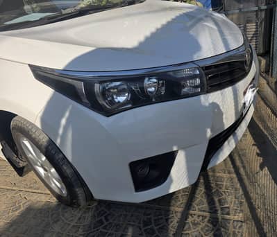 Totoya Corolla Altis 1.6 2017 White color
