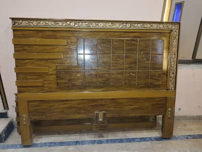 BED set for sale (price negotiable)