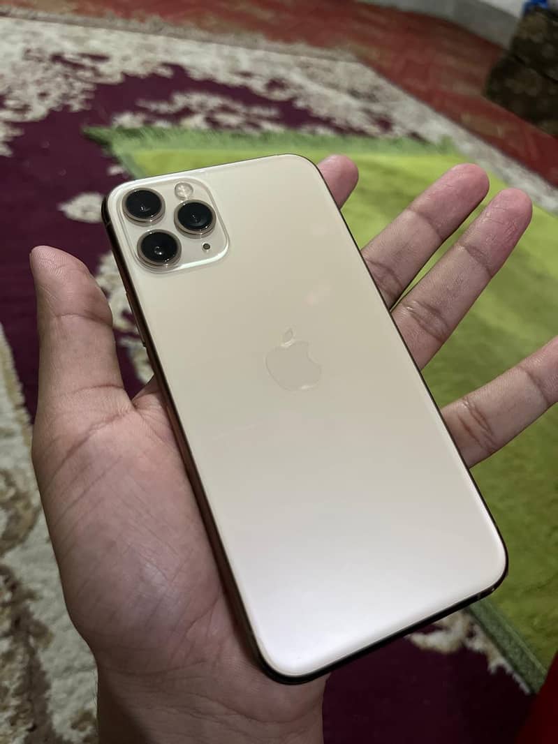 Iphone 11 pro 4