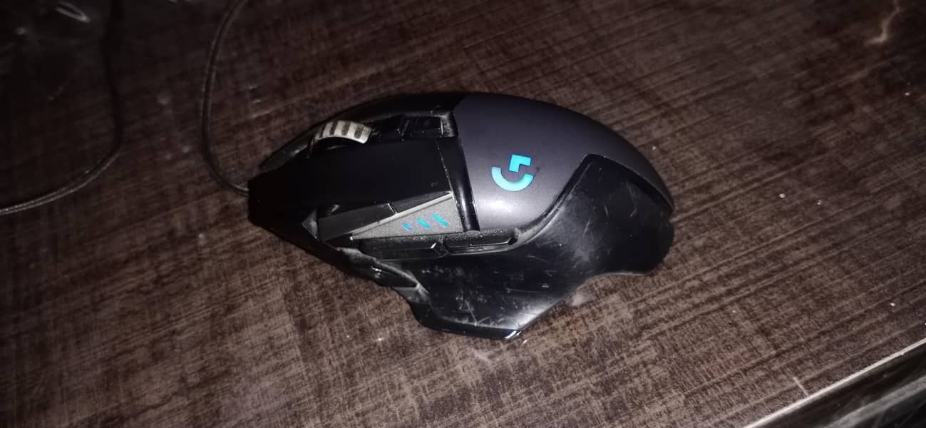 Logitech G502 Hero Wired 4