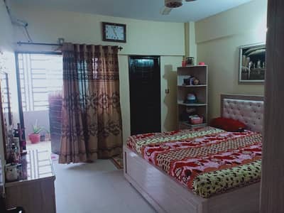 120 Yards Old Construction House