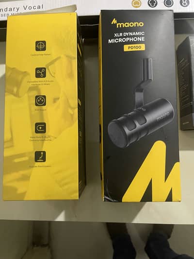 Maono Podcast Microphone available with stand also with V8 sound mixer