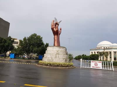 Corner 5 Marla Plot For Sale In Eastern Extensio II L Prime Location L Bahria Orchard