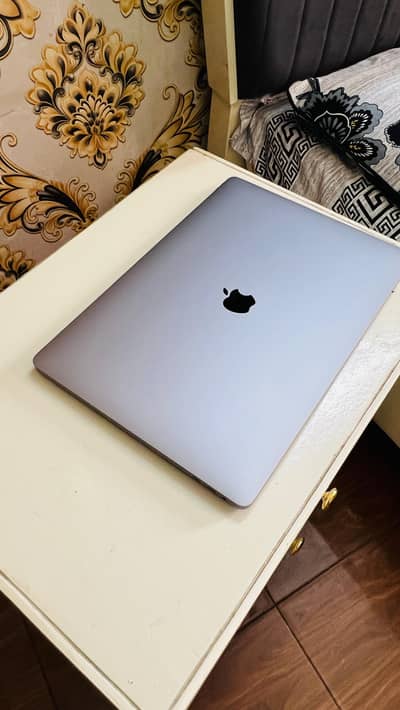 MacBook pro 2019_16"inch | i9 | 32GB | 512GB SSD
