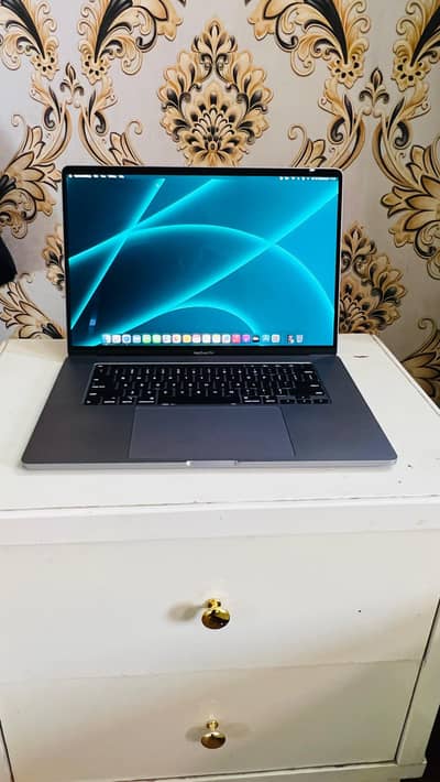 MacBook pro 2019_16"inch | i9 | 32GB | 512GB SSD