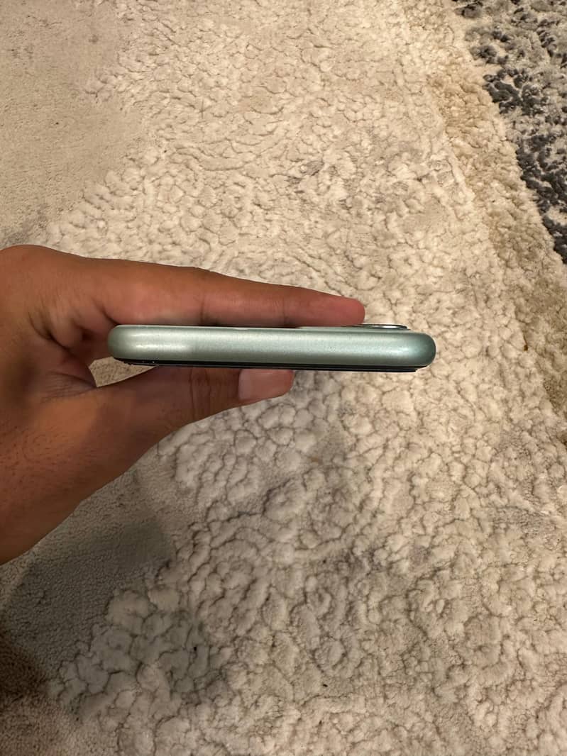Apple iPhone 11 2