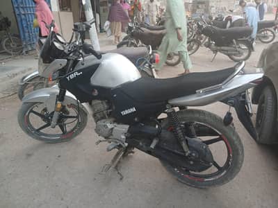 Yamaha ybr 125