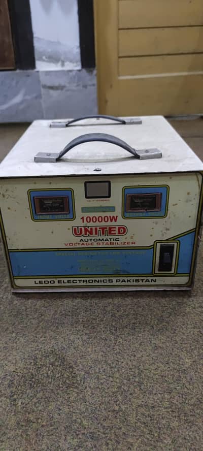united 10000W stabilizer  UNITED AUTOMATIC ·6 VOLTAGE STABILIZERS