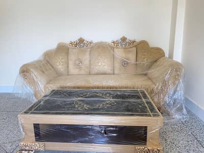 Brand New Sofa Set with Table