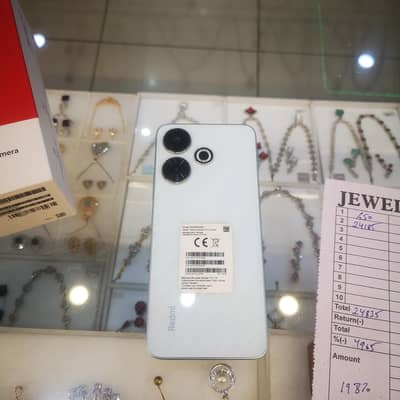 8 128 wala variant hai