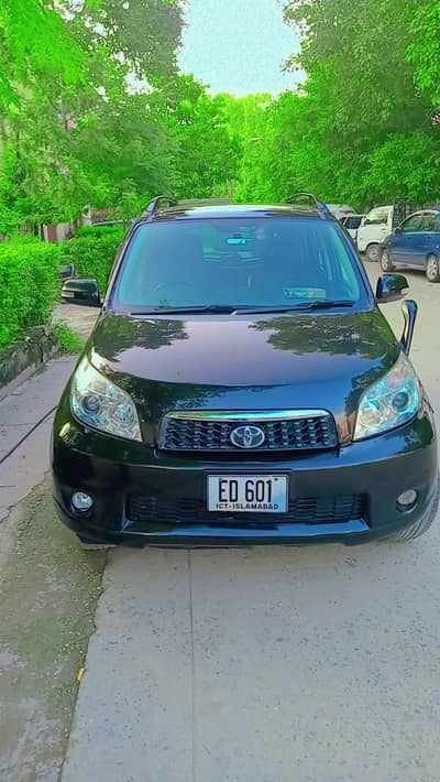 Toyota Rush Model 2010 import reg 2015