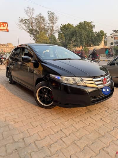 2013 Modal City Black color Almost Genuine  Rawalpindi Registration