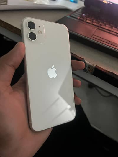 iphone 11 FACTORY UNLOCKED