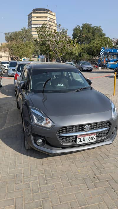 Suzuki Swift GLX CVT 2025