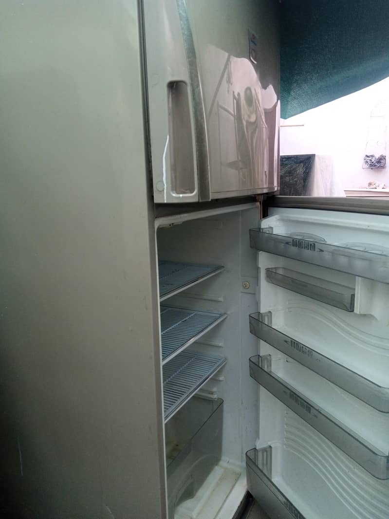 Refrigerator 1