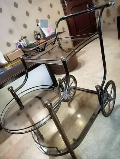 DEAL PRICE. . RUSTIC STYLE COPPER ALLOY DURABLE GLASS TROLLEY TABLE!