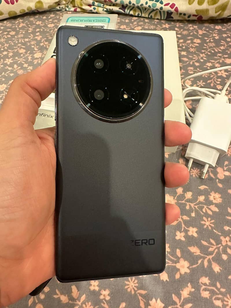 Infinix Zero 40 1