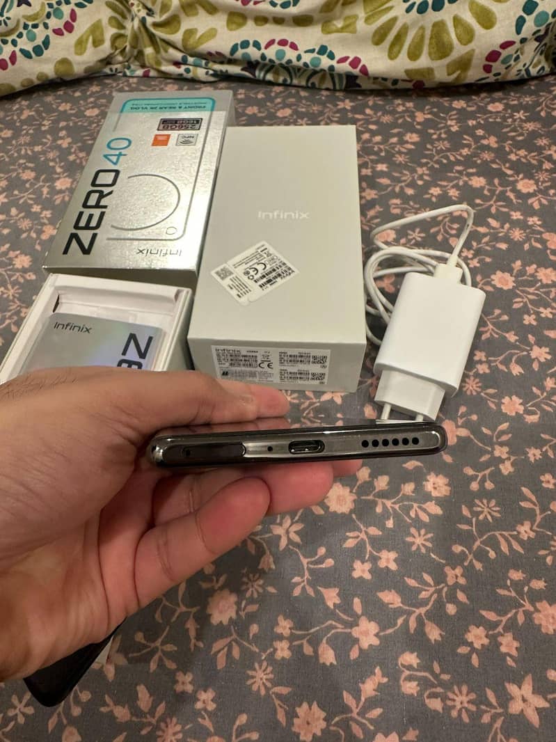 Infinix Zero 40 3