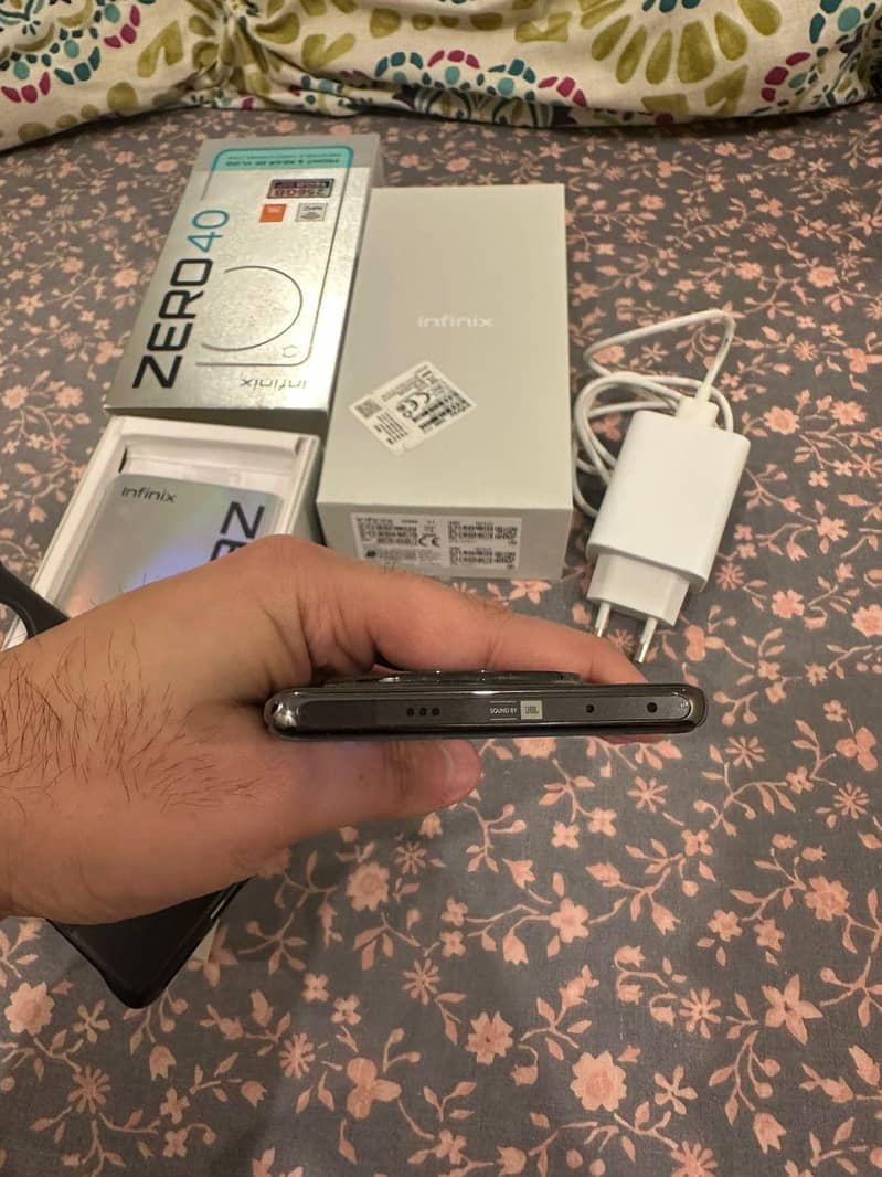 Infinix Zero 40 5