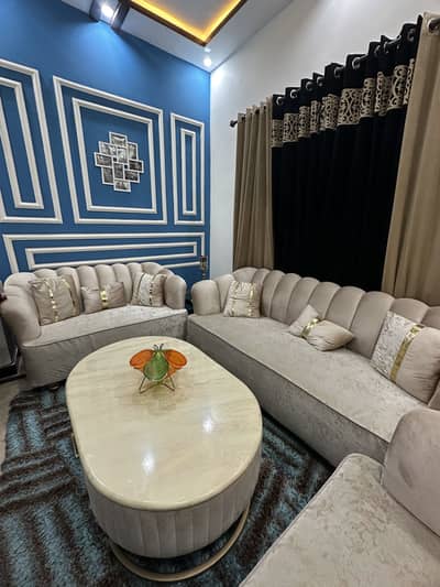 6 seater sofa almost new