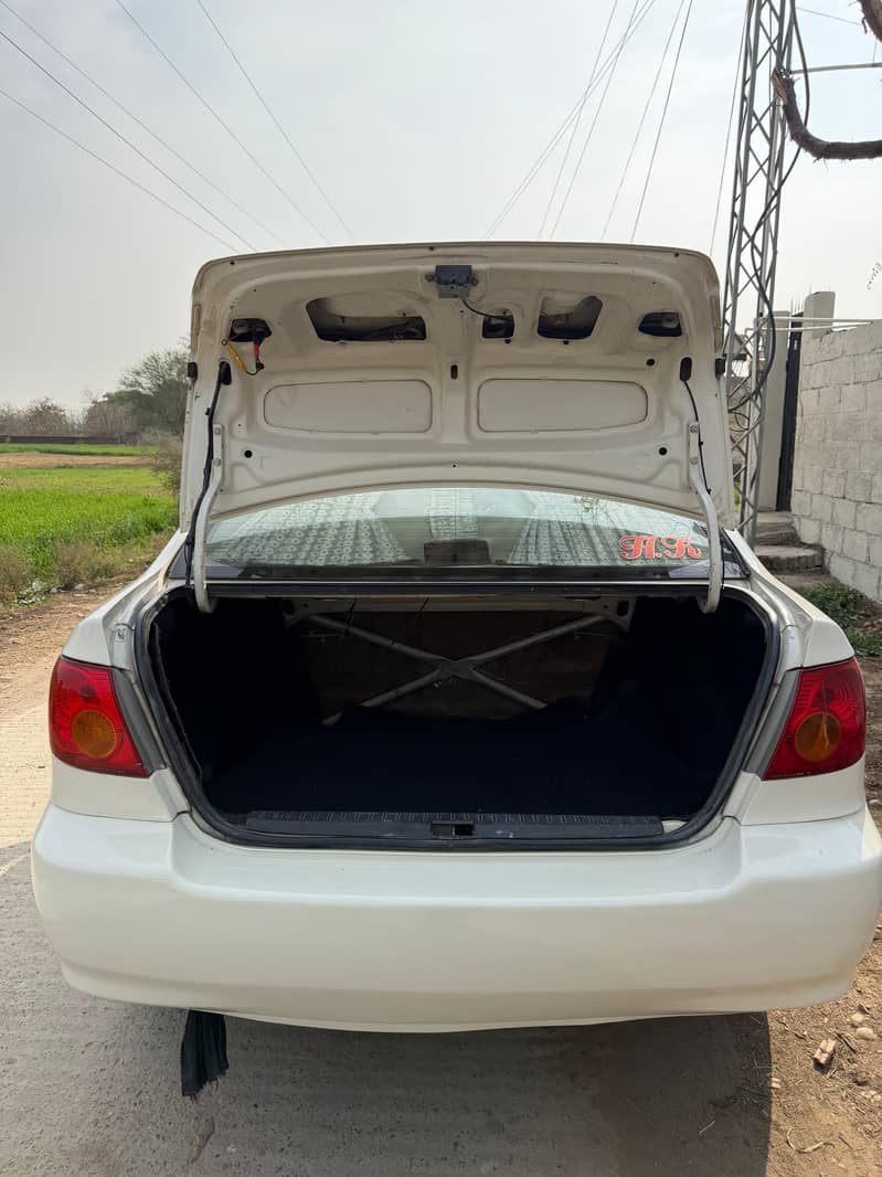 Corolla 2D 2005 4