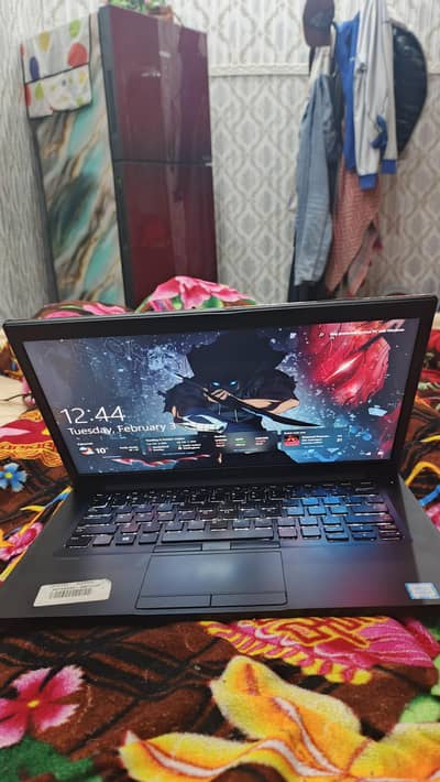 Dell Latitude 7480 core i5 6th generation. 8gb Ram 256gb SSD