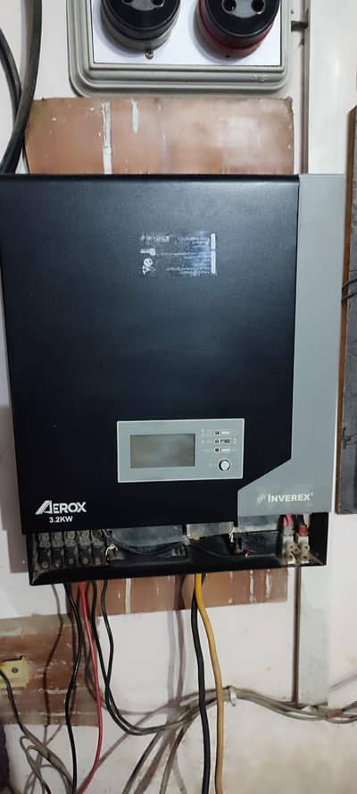 3.2kw solar inverter block 24 volt battery 64ampir charge