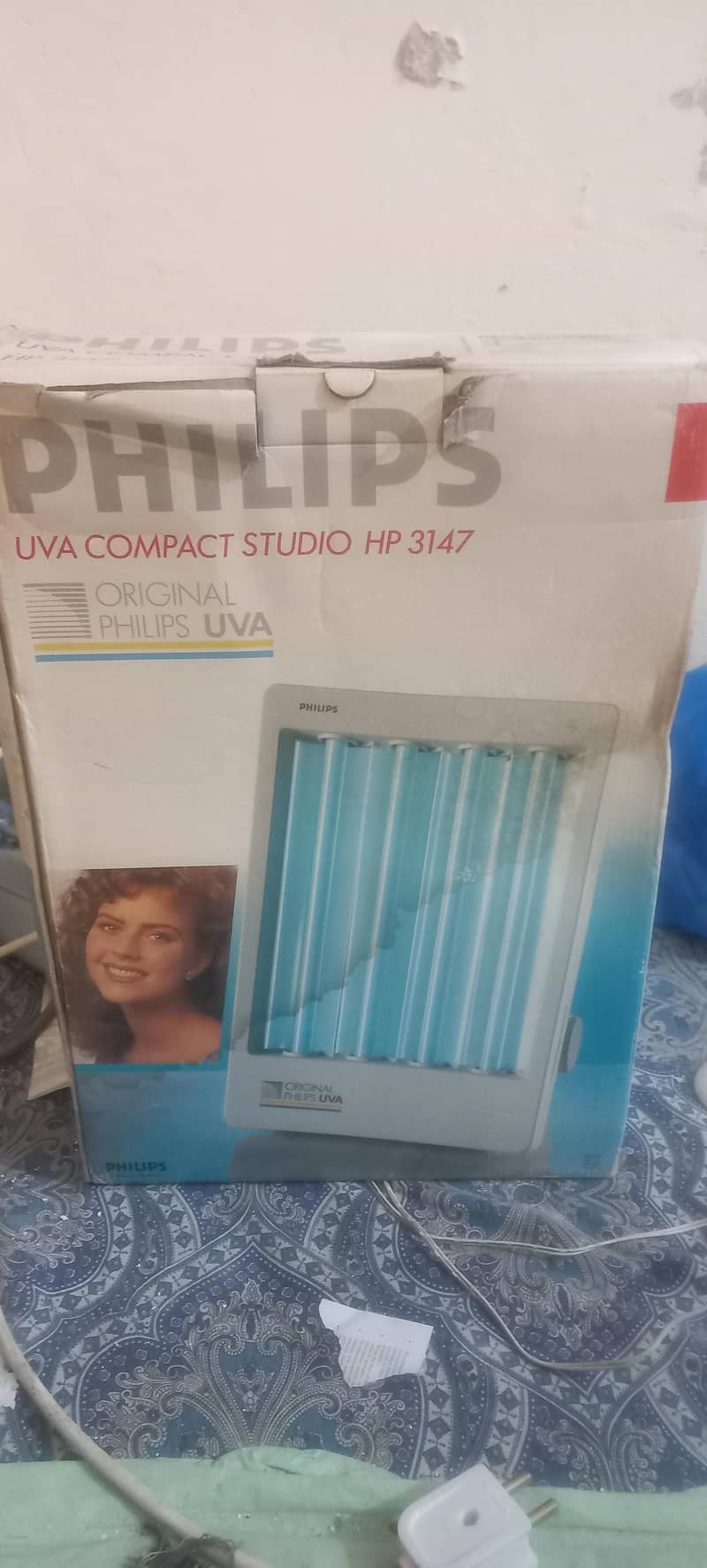 Philips UVA light 4