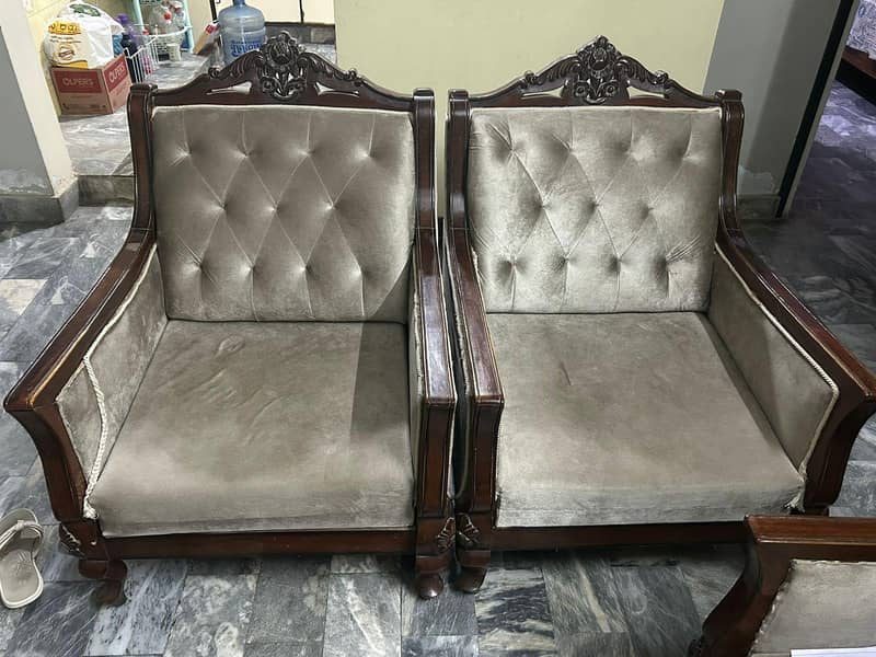 sofa set with centre table 4