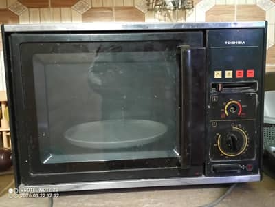 urgent sale microwave oven