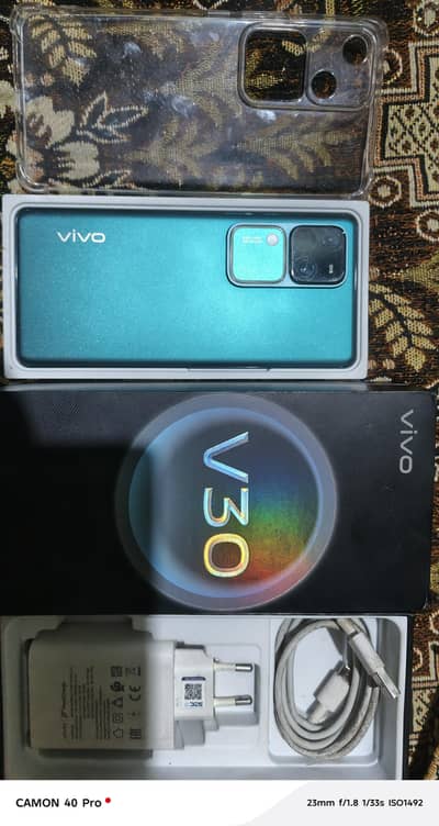 Vivo v30 (12gb+256gb)  S. D 7Gen 3 / 03051020003 /WhatsApp . no
