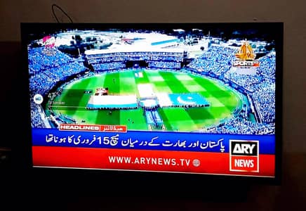 SAMSUNG 32" HD LED TV