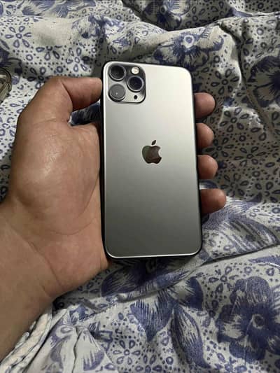 iphone 11 Pro dead for sale as a partsss use hoga